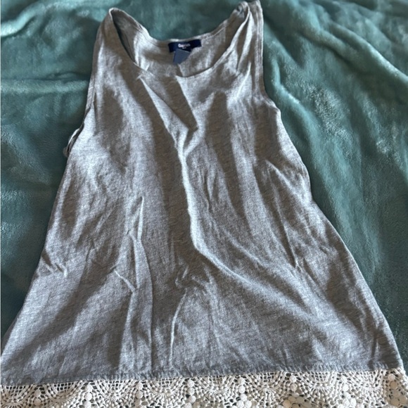 Lot Of 3 Girls XL Summer Tank Tops Old Navy & Gap - Picture 2 of 12